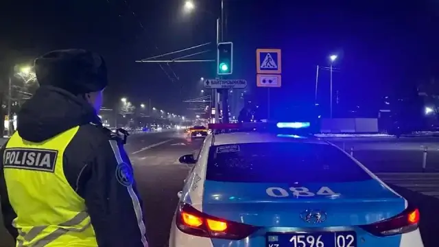 Опасные маневры на Аль-Фараби: в Алматы наказали группу водителей