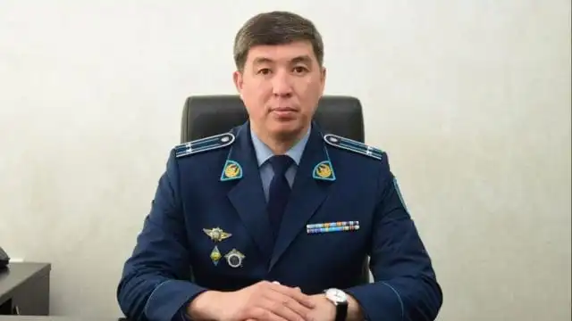 Главу полиции Атырау уволили и поместили в ИВС