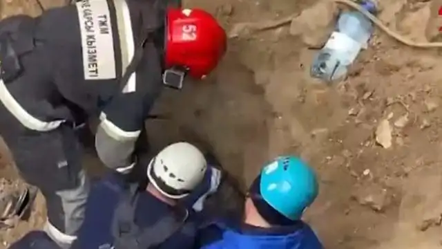 Обрушение на трубопроводе в Павлодаре: двое погибших