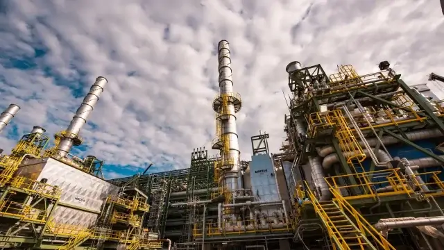 В Атырау на НПЗ выявили сброс сточных вод с высоким содержанием нефтепродуктов