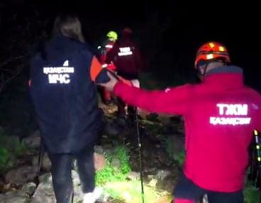 Двух пропавших девушек нашли и спасли ночью в горах Алматинской области