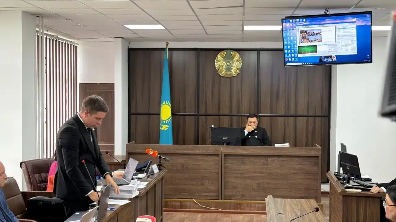 Александр Пак попросил прощения у семей погибших после ДТП на Аль-Фараби