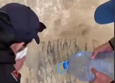 Оставил надписи на камнях в Ыбыкты Сай: нарушителя привлекли к ответственности