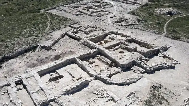 Археологи раскрыли новые тайны городища Каракабак на берегу Каспия