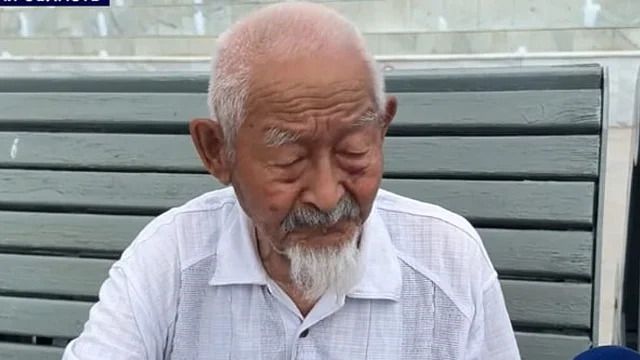 В Атырауской области 90-летний мужчина заявил об издевательствах со стороны сына